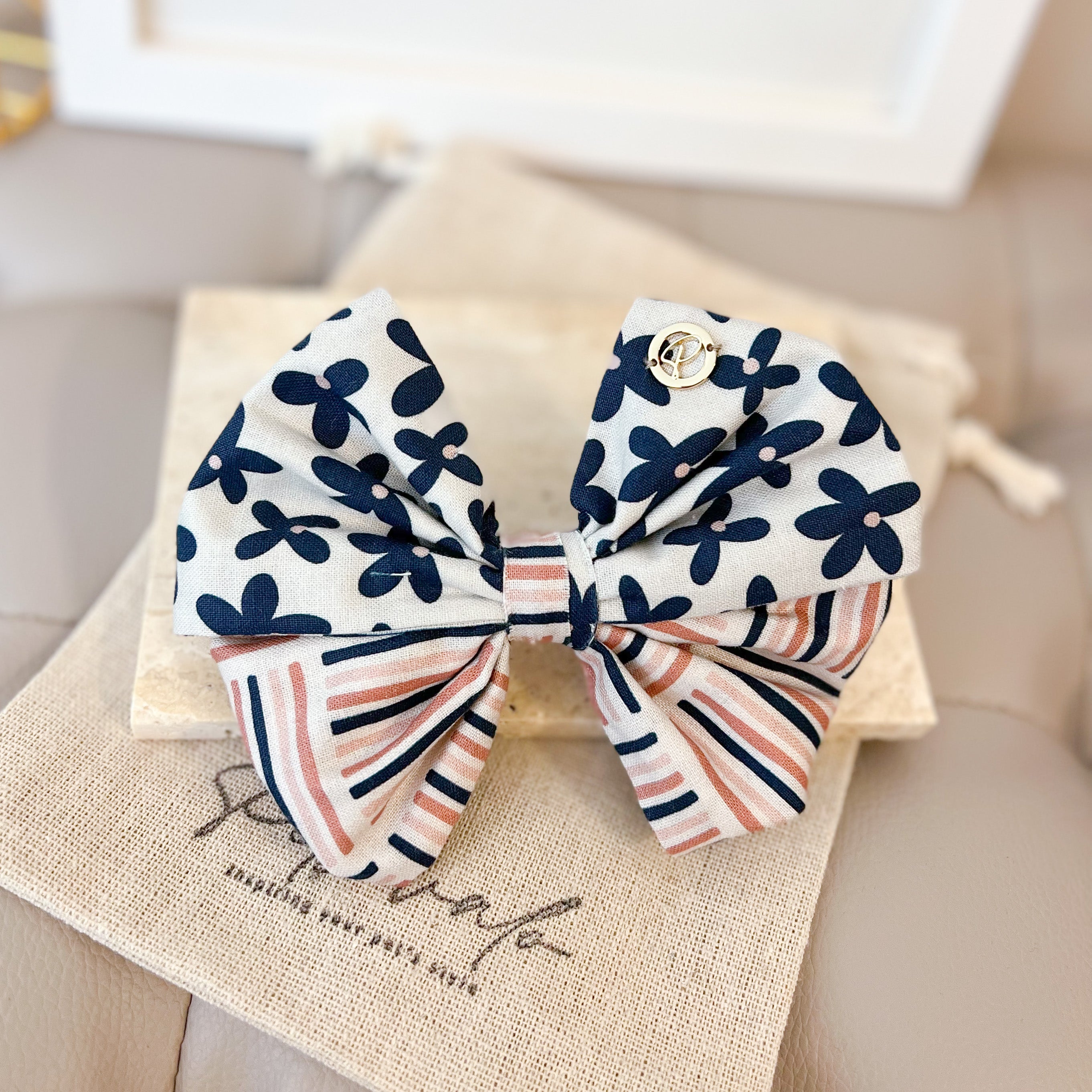 CHOU// Pinky sweet Bow tie - Blue Flower